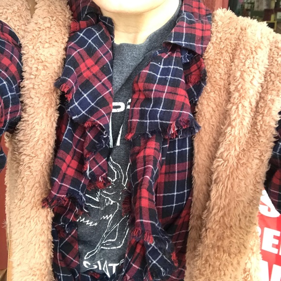 Three top bundle - Picture 2 of 3